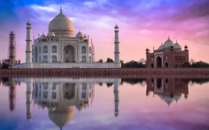 Read more about the article Best Time to Visit the Taj Mahal – Month-by-Month Travel Guide